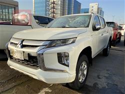 میتسوبیشی L200